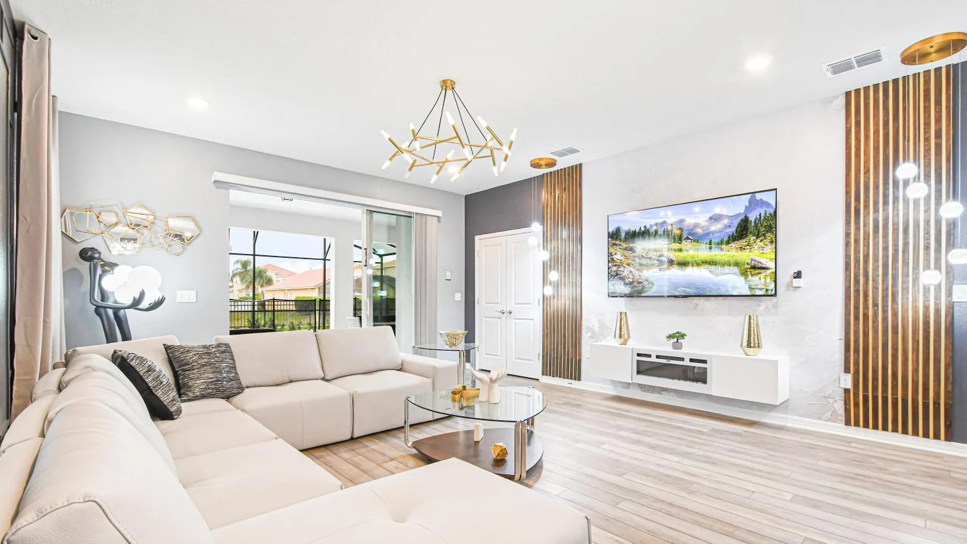 Luxury Stay: Pool, Game Room, Theater Near Disney Davenport Dom wakacyjny