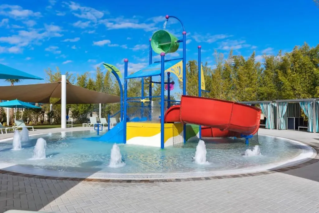 Luxury Stay: Pool, Game Room, Theater Near Disney Davenport 0*,  Stany Zjednoczone Ameryki