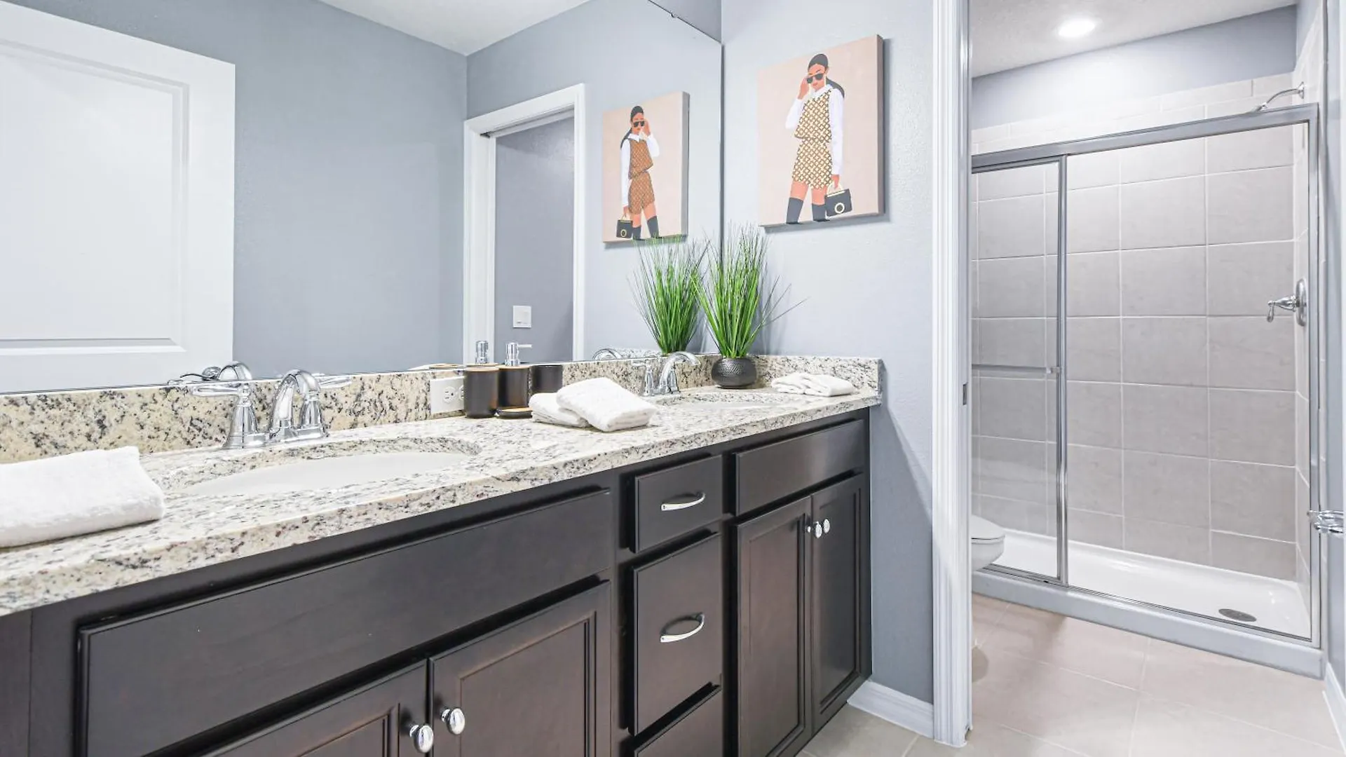 Luxury Stay: Pool, Game Room, Theater Near Disney Davenport