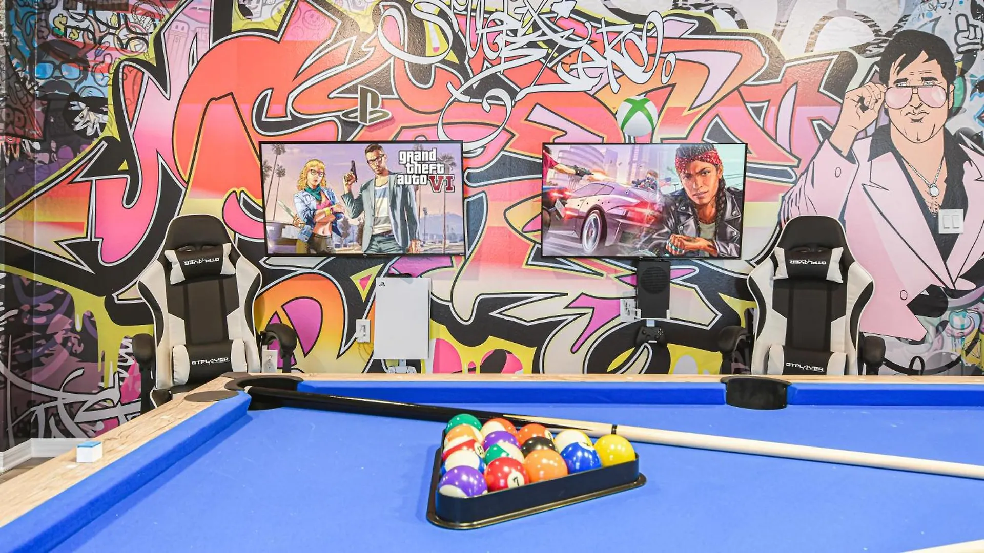 Luxury Stay: Pool, Game Room, Theater Near Disney Davenport 0*,  Stany Zjednoczone Ameryki