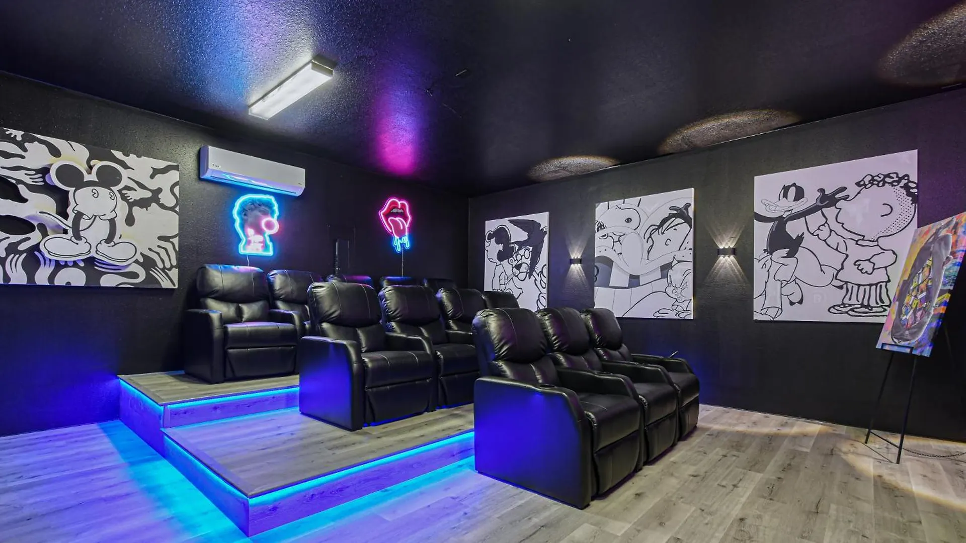 Luxury Stay: Pool, Game Room, Theater Near Disney Davenport Dom wakacyjny